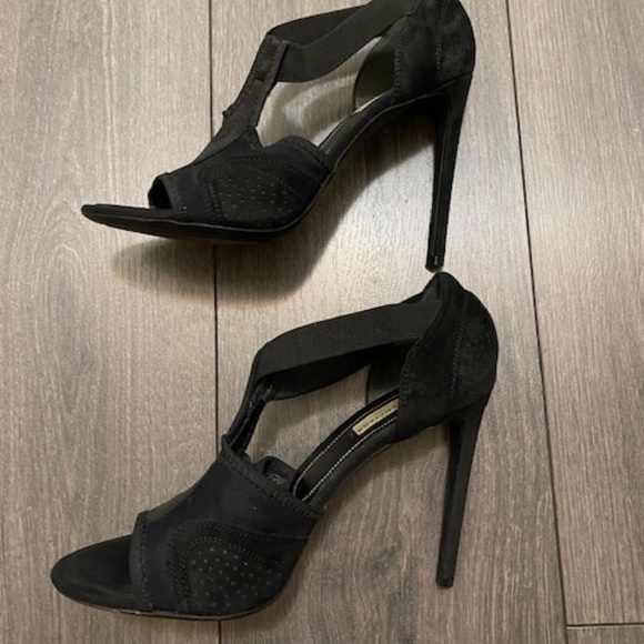 Balenciaga Black Suede T-Strap Open Toe Heels Size 38.5 - Picture 3 of 12